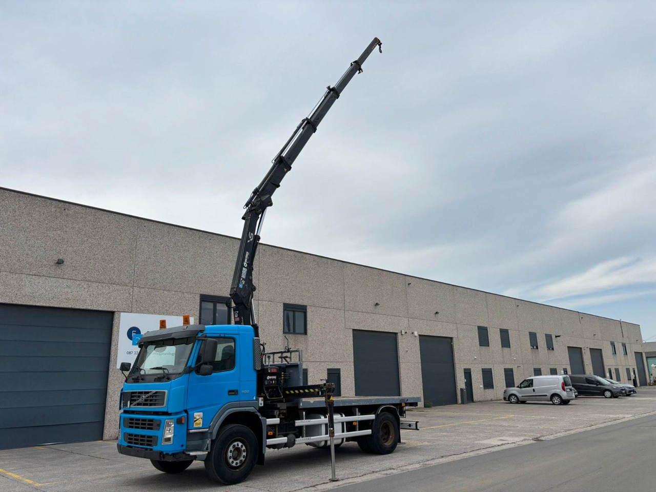Volvo FM300. Hiab 166. Klima. - Автоманипулятор: фото 3 Volvo FM300. Hiab 166. Klima. - Автоманипулятор: фото 3