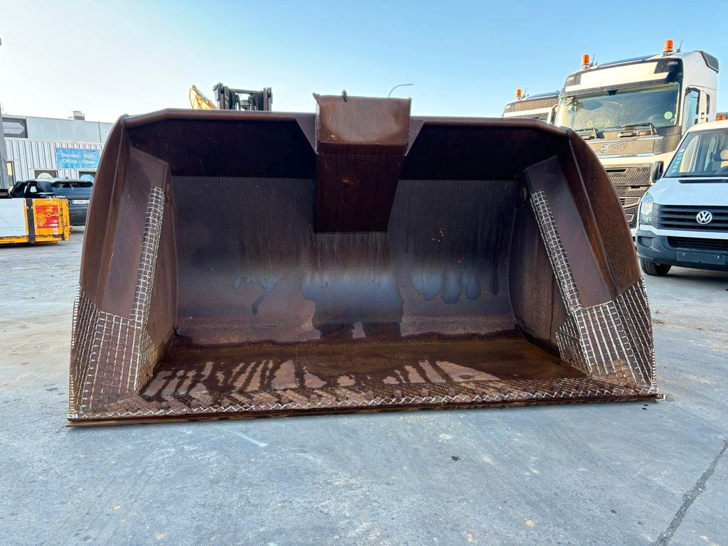 Volvo L150 - L180 - L220. Kippschaufel 5m3. - Ковш для погрузчика для Строительной техники: фото 2 Volvo L150 - L180 - L220. Kippschaufel 5m3. - Ковш для погрузчика для Строительной техники: фото 2