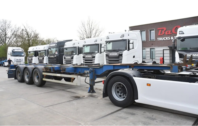 Полуприцеп-контейнеровоз/ Сменный кузов Renders - BPW AXLES - LIFT AXLE - DRUM BRAKES - EXTENDABLE REAR -: фото 1