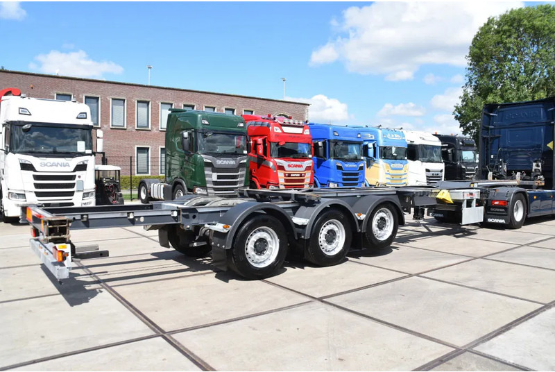 Renders HASTRAILER FCC - ALL CONNECTIONS - LIFT AXLE - 2 x EXTENDABLE - SAF AXLES - DISC BRAKES - EXCELLENT CONDITION - - Полуприцеп-контейнеровоз/ Сменный кузов: фото 3 Renders HASTRAILER FCC - ALL CONNECTIONS - LIFT AXLE - 2 x EXTENDABLE - SAF AXLES - DISC BRAKES - EXCELLENT CONDITION - - Полуприцеп-контейнеровоз/ Сменный кузов: фото 3
