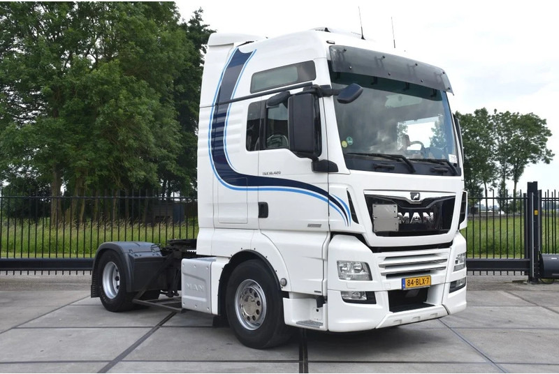MAN TGX 18.420 - EURO 6 - ADR FL - PARK. AIRCO - NAVI - PTO - XENON LIGHTS - TOP CONDITION - - Тягач: фото 2 MAN TGX 18.420 - EURO 6 - ADR FL - PARK. AIRCO - NAVI - PTO - XENON LIGHTS - TOP CONDITION - - Тягач: фото 2
