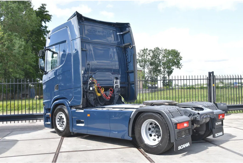 Scania S450 NGS 4x2NB - FULL AIR - RETARDER - ACC - PARK. AIRCO - 2 x FUEL TANKS - TOP CONDITION - - Тягач: фото 3 Scania S450 NGS 4x2NB - FULL AIR - RETARDER - ACC - PARK. AIRCO - 2 x FUEL TANKS - TOP CONDITION - - Тягач: фото 3