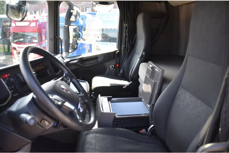 Scania S450 NGS 4x2NB - FULL AIR - RETARDER - ACC - PARK. AIRCO - 2 x FUEL TANKS - TOP CONDITION - - Тягач: фото 5 Scania S450 NGS 4x2NB - FULL AIR - RETARDER - ACC - PARK. AIRCO - 2 x FUEL TANKS - TOP CONDITION - - Тягач: фото 5