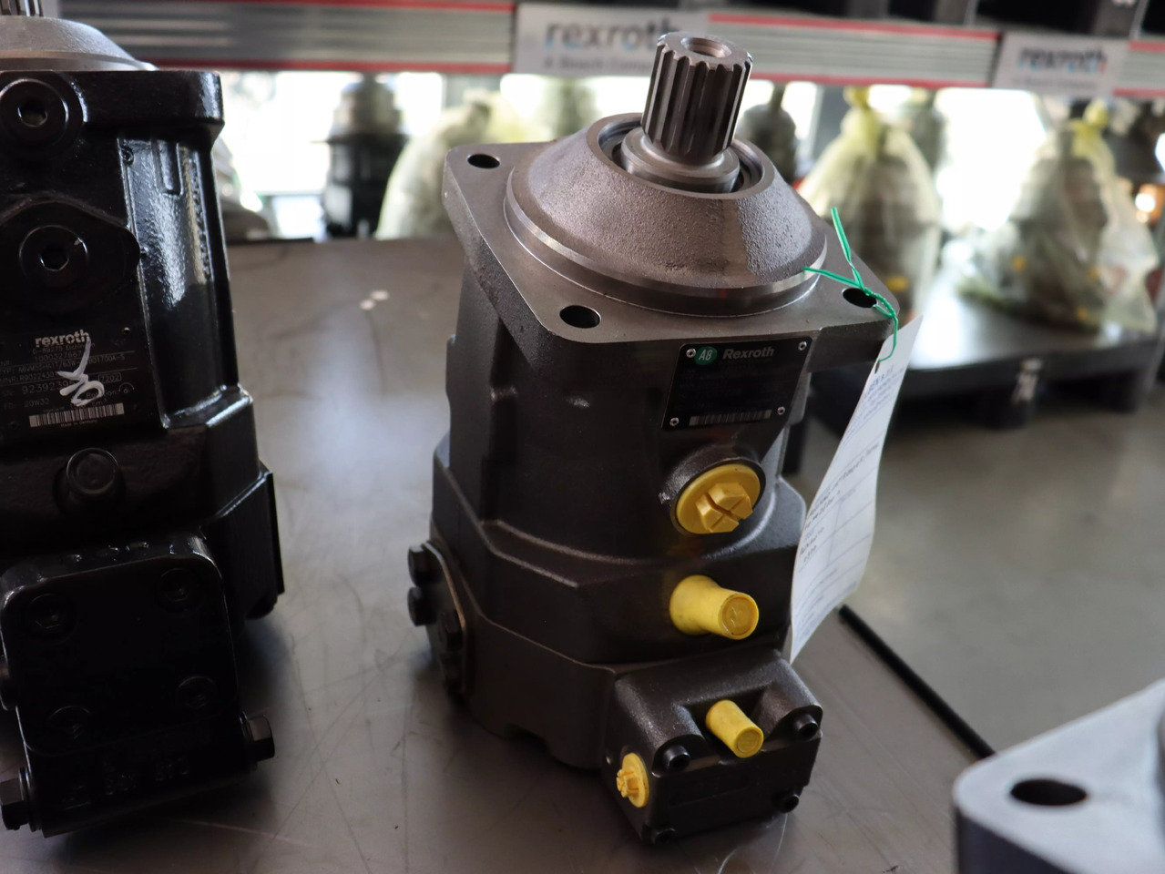 REXROTH A6VM060HA2T30004F/71MWV0M4Z8200-0 - Гидравлический мотор для Строительной техники: фото 3 REXROTH A6VM060HA2T30004F/71MWV0M4Z8200-0 - Гидравлический мотор для Строительной техники: фото 3