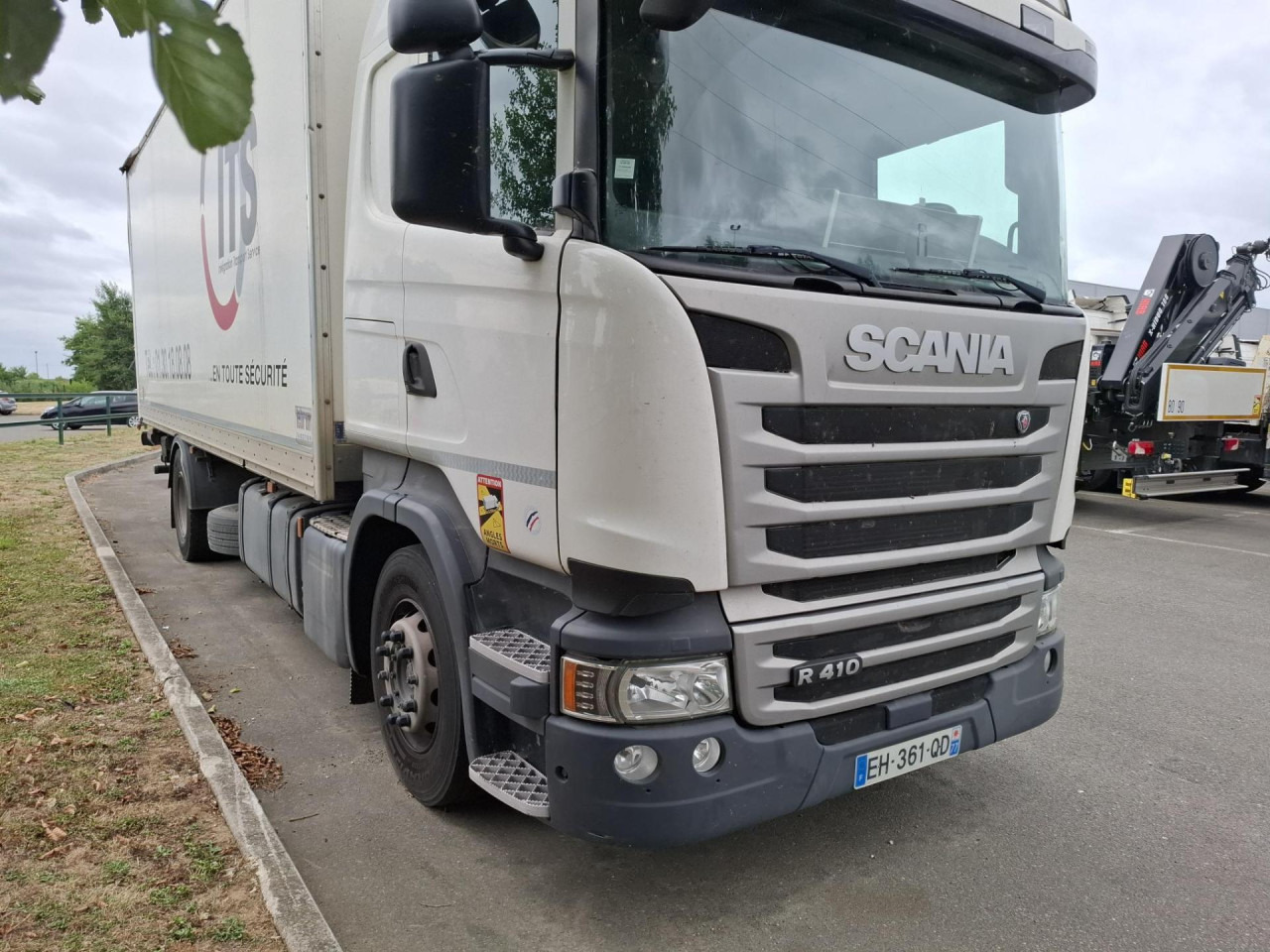 SCANIA SCANIA PORT FOURG HAYON 4 tonnes - Грузовик-шасси: фото 5 SCANIA SCANIA PORT FOURG HAYON 4 tonnes - Грузовик-шасси: фото 5