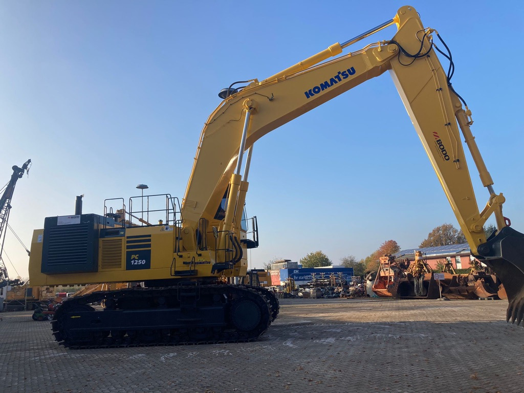 KOMATSU PC1250-7 - Гусеничный экскаватор: фото 3 KOMATSU PC1250-7 - Гусеничный экскаватор: фото 3