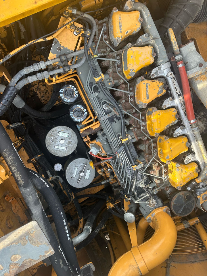 Перегружатель LIEBHERR R954BHDW material handler with elevation cab: фото 17