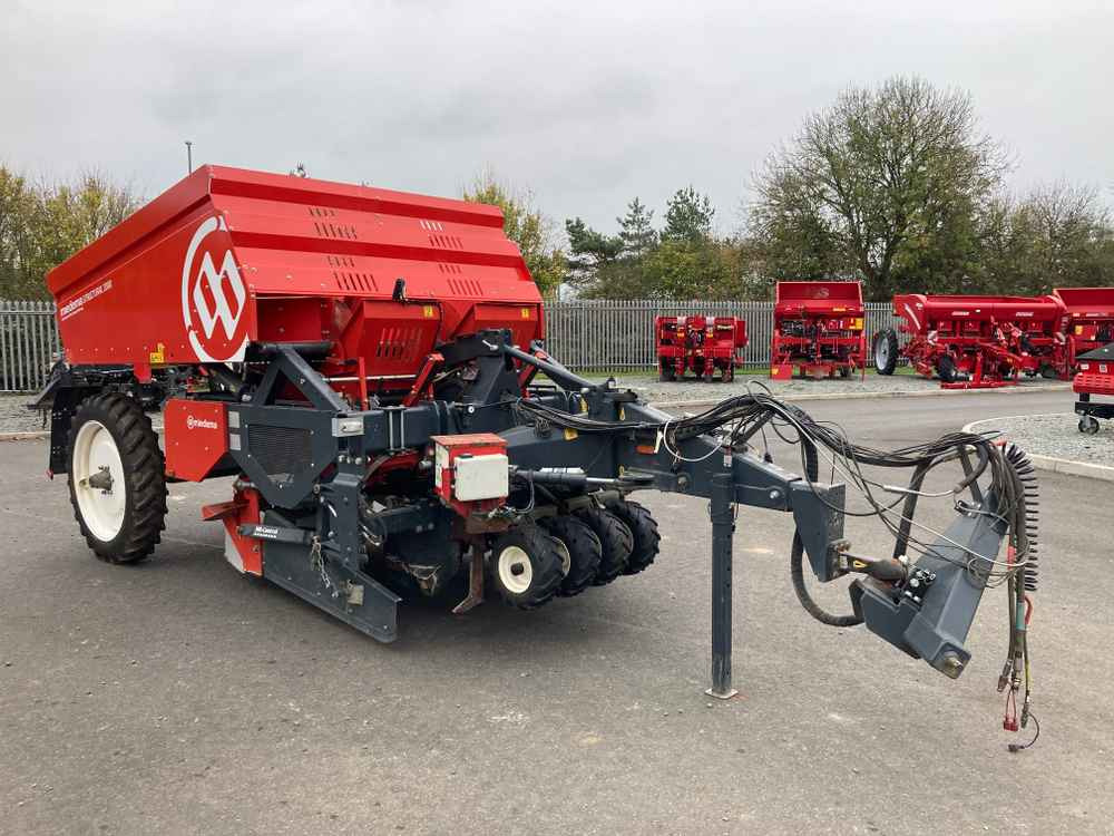 Dewulf Dewulf, MS 2000 RS, 2 Row, Trailed, Belt, Potato Planter - Комбайн: фото 1 Dewulf Dewulf, MS 2000 RS, 2 Row, Trailed, Belt, Potato Planter - Комбайн: фото 1