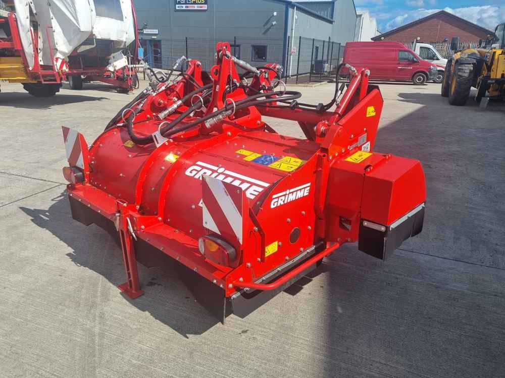 Grimme Grimme HT 200 Front Mounted Self-Propelled Topper - Комбайн: фото 1 Grimme Grimme HT 200 Front Mounted Self-Propelled Topper - Комбайн: фото 1
