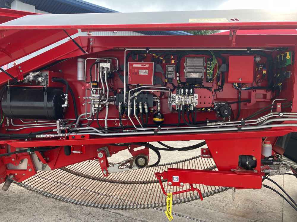 Grimme Grimme Select 200 2 Row Trailed Potato Harvester - Комбайн: фото 3 Grimme Grimme Select 200 2 Row Trailed Potato Harvester - Комбайн: фото 3