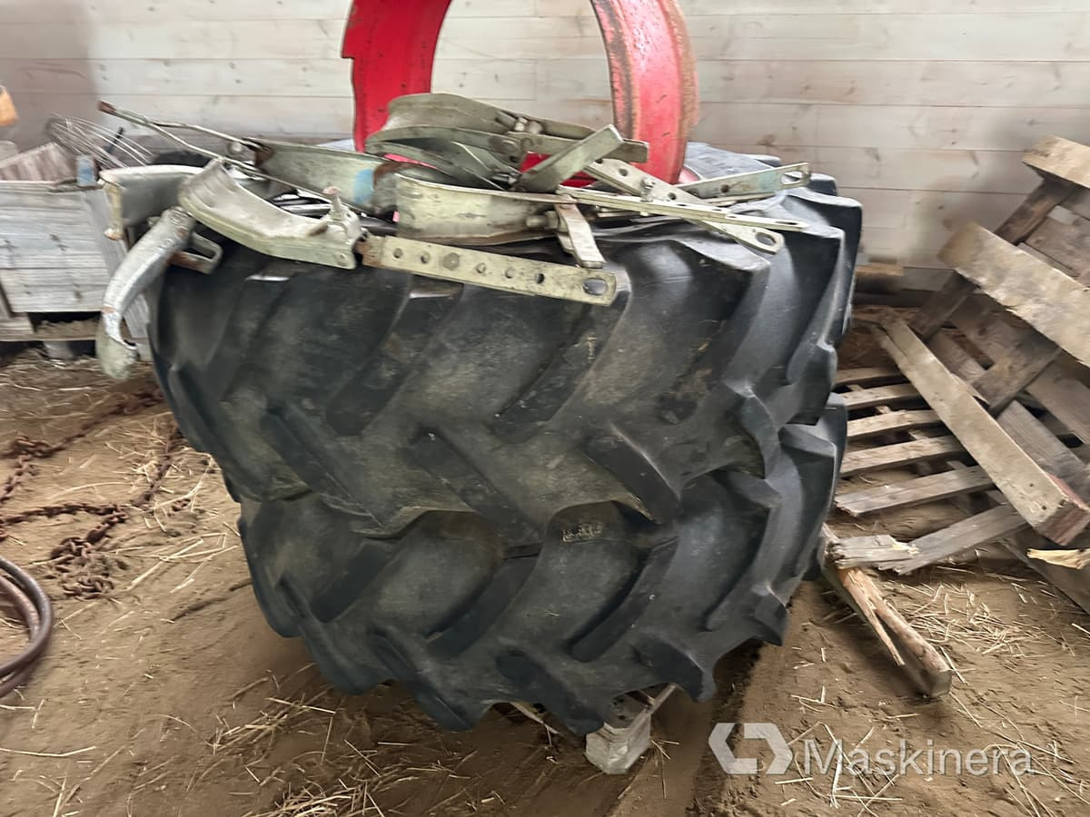 Dubbelmontage Michelin 16.9 R28 - Колесо: фото 2 Dubbelmontage Michelin 16.9 R28 - Колесо: фото 2