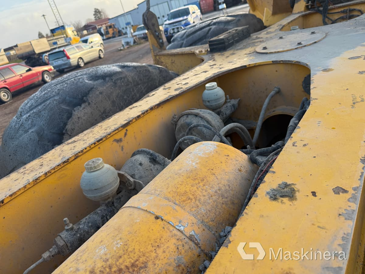 Сочленённый самосвал Dumper Volvo A25D 6X6: фото 10 Сочленённый самосвал Dumper Volvo A25D 6X6: фото 10