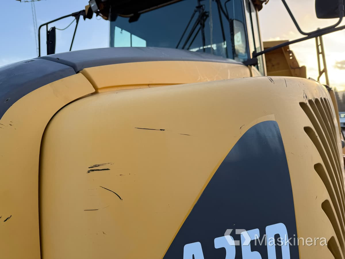 Сочленённый самосвал Dumper Volvo A25D 6X6: фото 42 Сочленённый самосвал Dumper Volvo A25D 6X6: фото 42