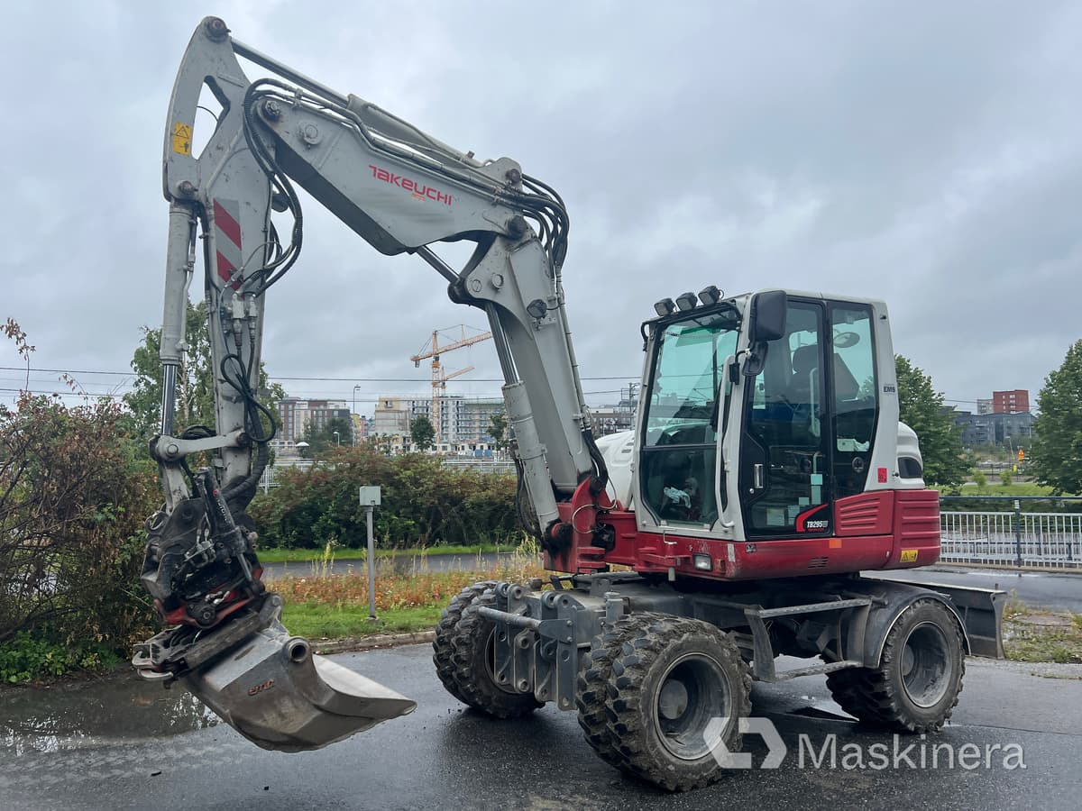 Hjulgrävare Takeuchi TB295W - Гусеничный экскаватор: фото 1 Hjulgrävare Takeuchi TB295W - Гусеничный экскаватор: фото 1