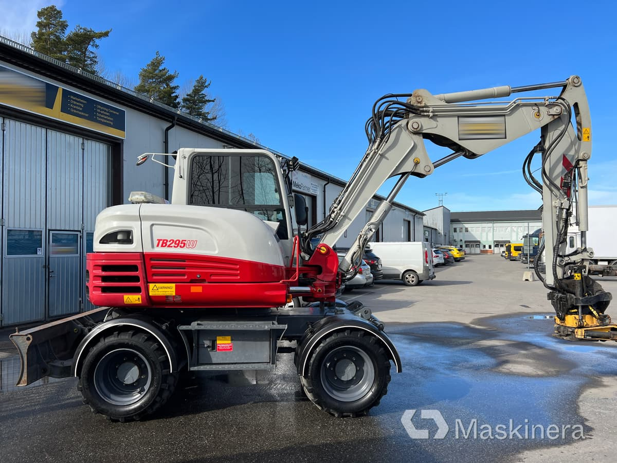 Hjulgrävare Takeuchi TB295W med tillbehör - Гусеничный экскаватор: фото 2 Hjulgrävare Takeuchi TB295W med tillbehör - Гусеничный экскаватор: фото 2