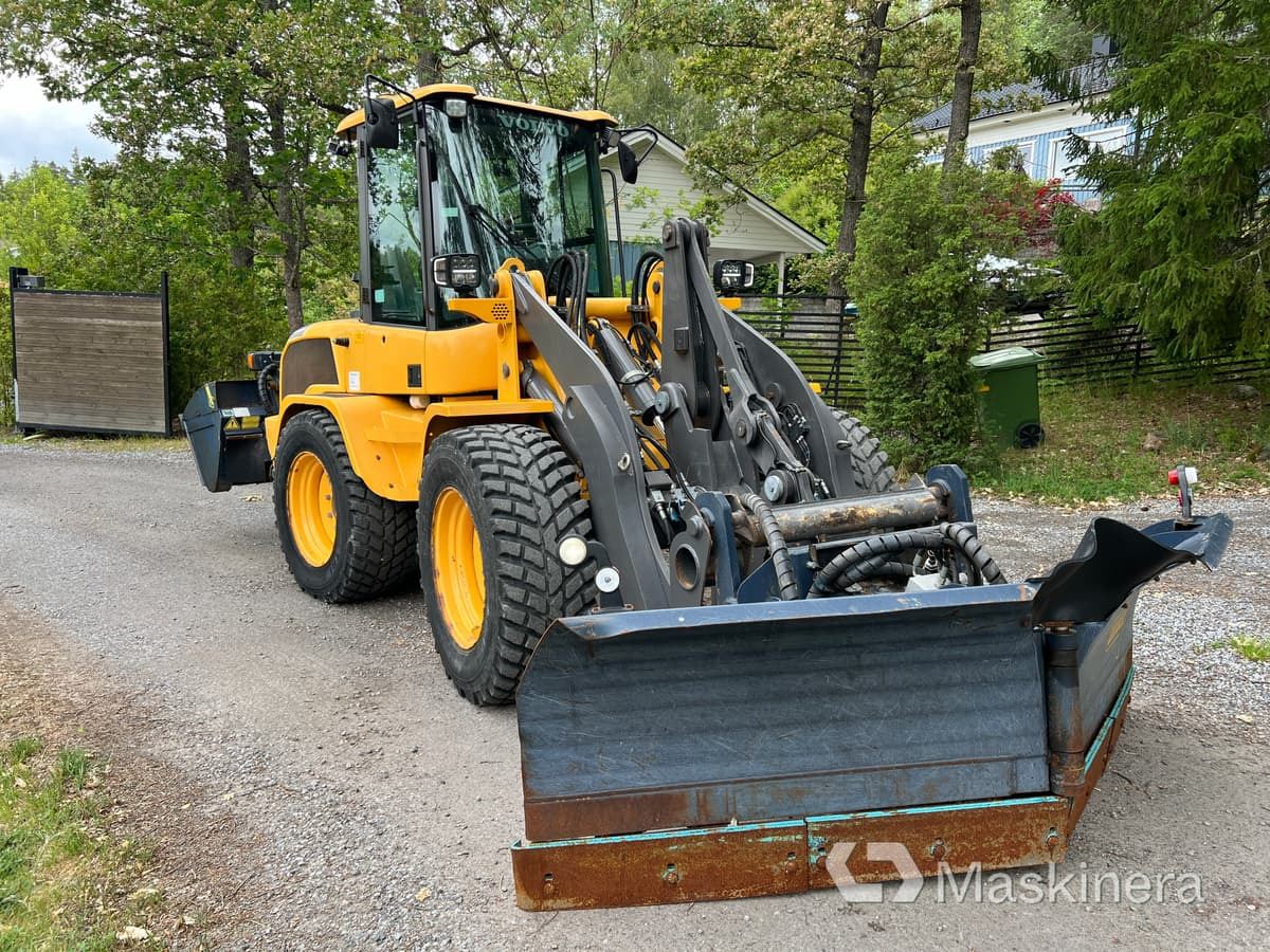 Hjullastare Volvo L35G med tillbehör - Колёсный погрузчик: фото 3 Hjullastare Volvo L35G med tillbehör - Колёсный погрузчик: фото 3