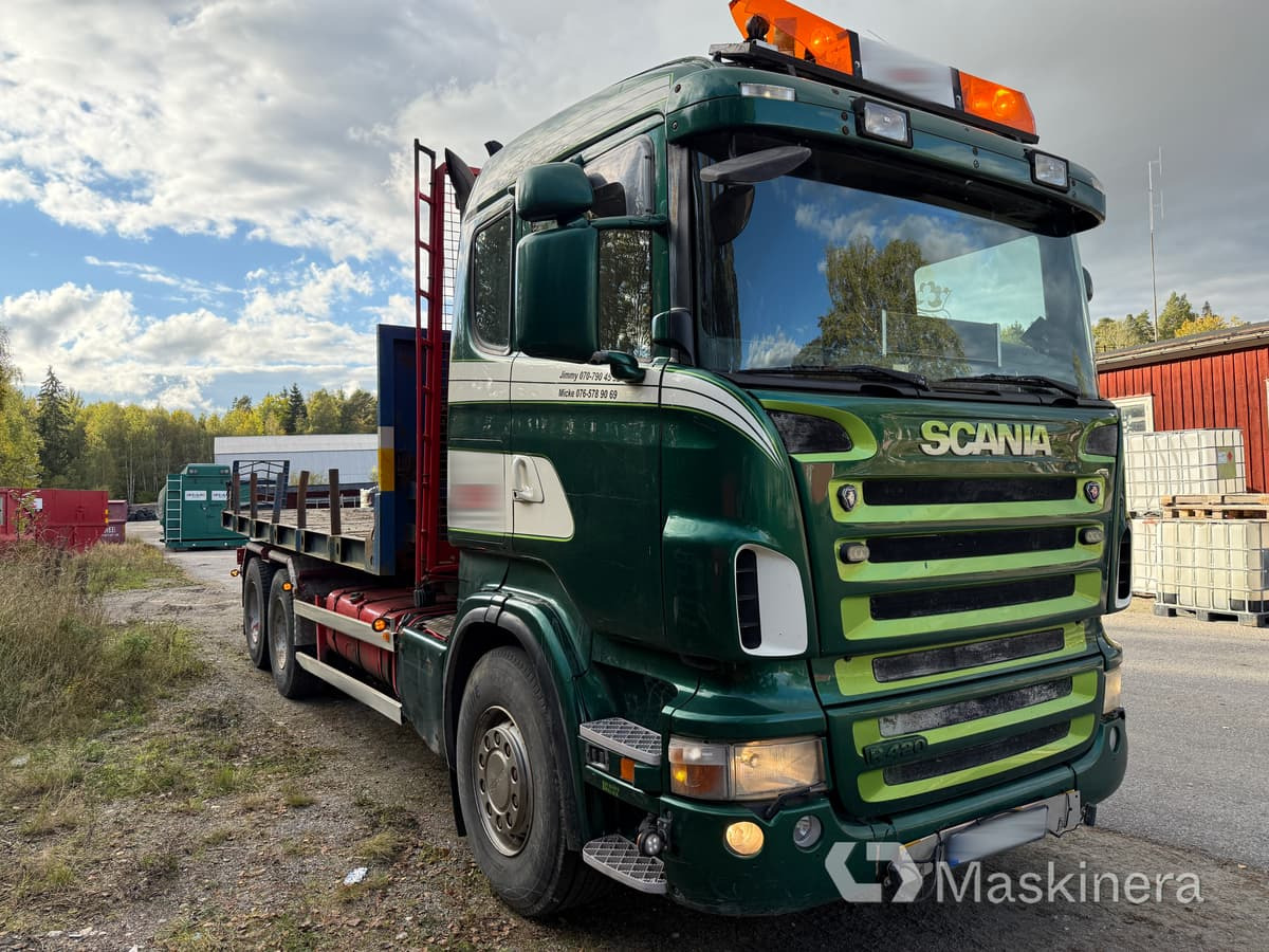 Lastväxlare Scania R420 6X4 Tridem med maskinflak och grusflak - Крюковой мультилифт: фото 3 Lastväxlare Scania R420 6X4 Tridem med maskinflak och grusflak - Крюковой мультилифт: фото 3