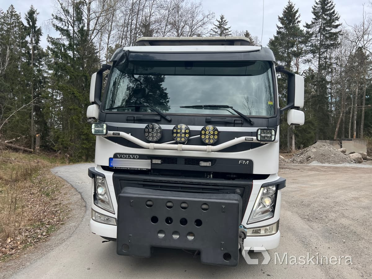 Lastväxlare Volvo FM Plog/Saltutrustad - Самосвал: фото 2 Lastväxlare Volvo FM Plog/Saltutrustad - Самосвал: фото 2