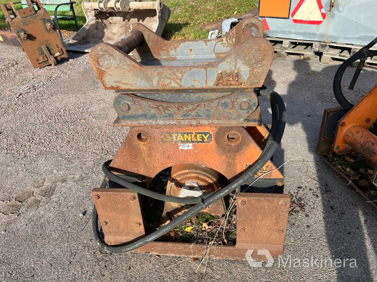 Markvibrator Stanley HS-6000, S60 - Виброплита: фото 1 Markvibrator Stanley HS-6000, S60 - Виброплита: фото 1