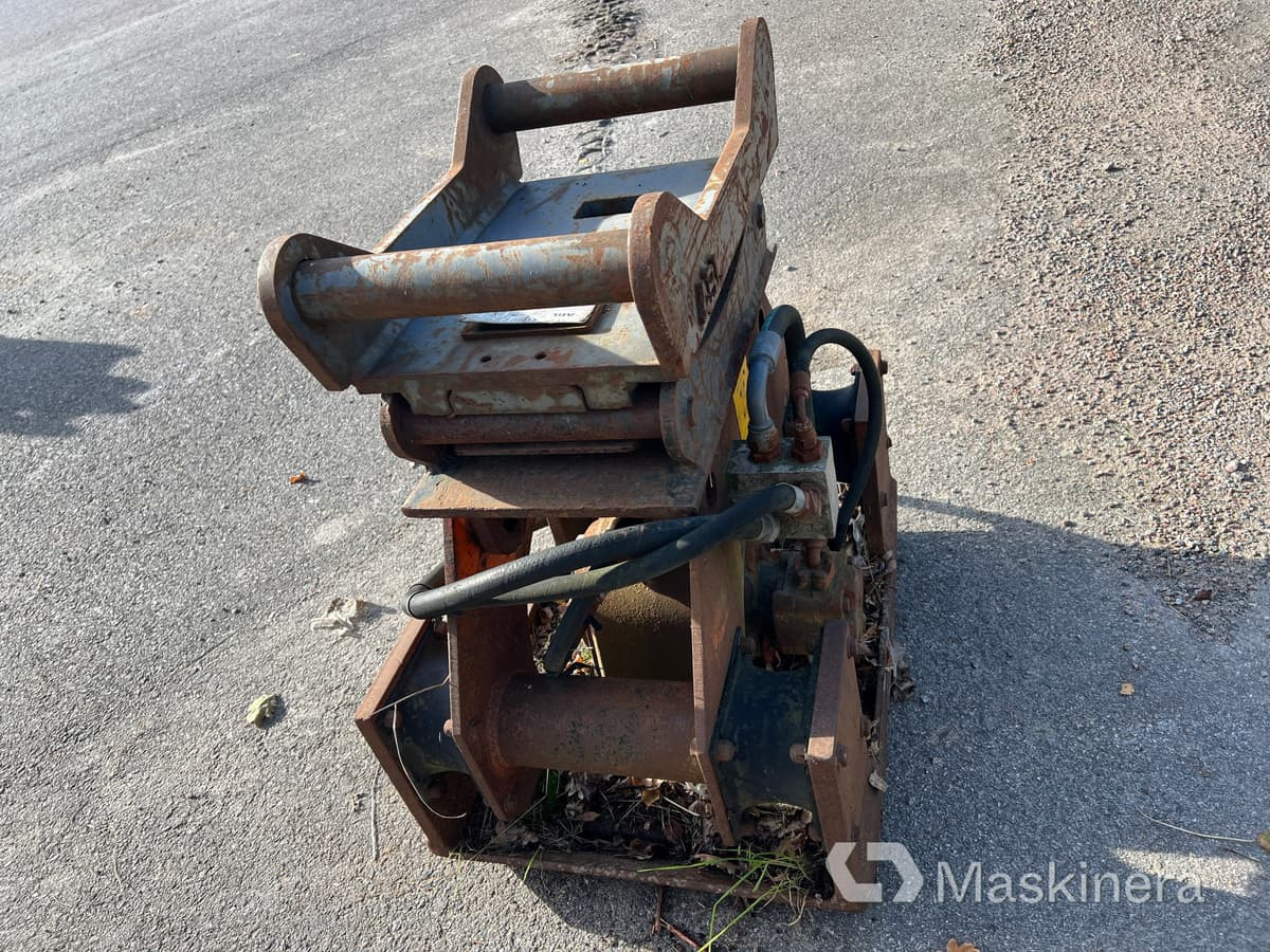 Markvibrator Stanley HS-6000, S60 - Виброплита: фото 2 Markvibrator Stanley HS-6000, S60 - Виброплита: фото 2