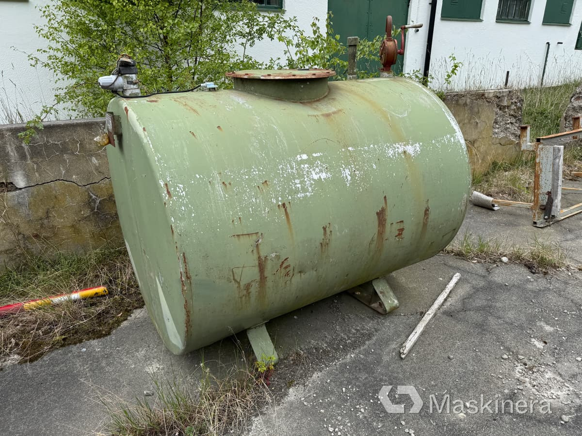 SCF Farmaraggregat Farmartank 1500 Liter - Цистерна: фото 1 SCF Farmaraggregat Farmartank 1500 Liter - Цистерна: фото 1