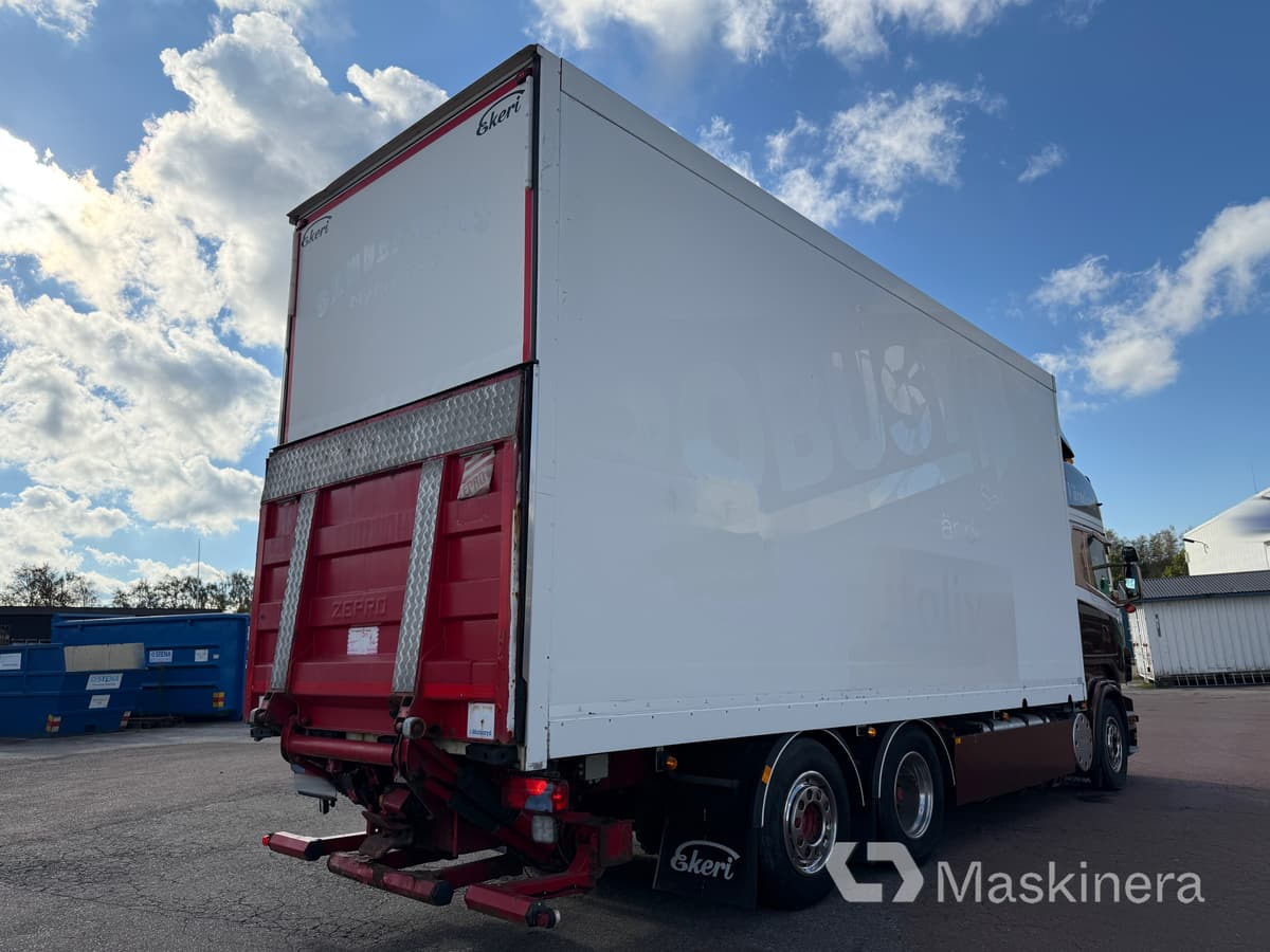 Scania R560 Skåpbil Scania R560 - Грузовик с закрытым кузовом: фото 5 Scania R560 Skåpbil Scania R560 - Грузовик с закрытым кузовом: фото 5