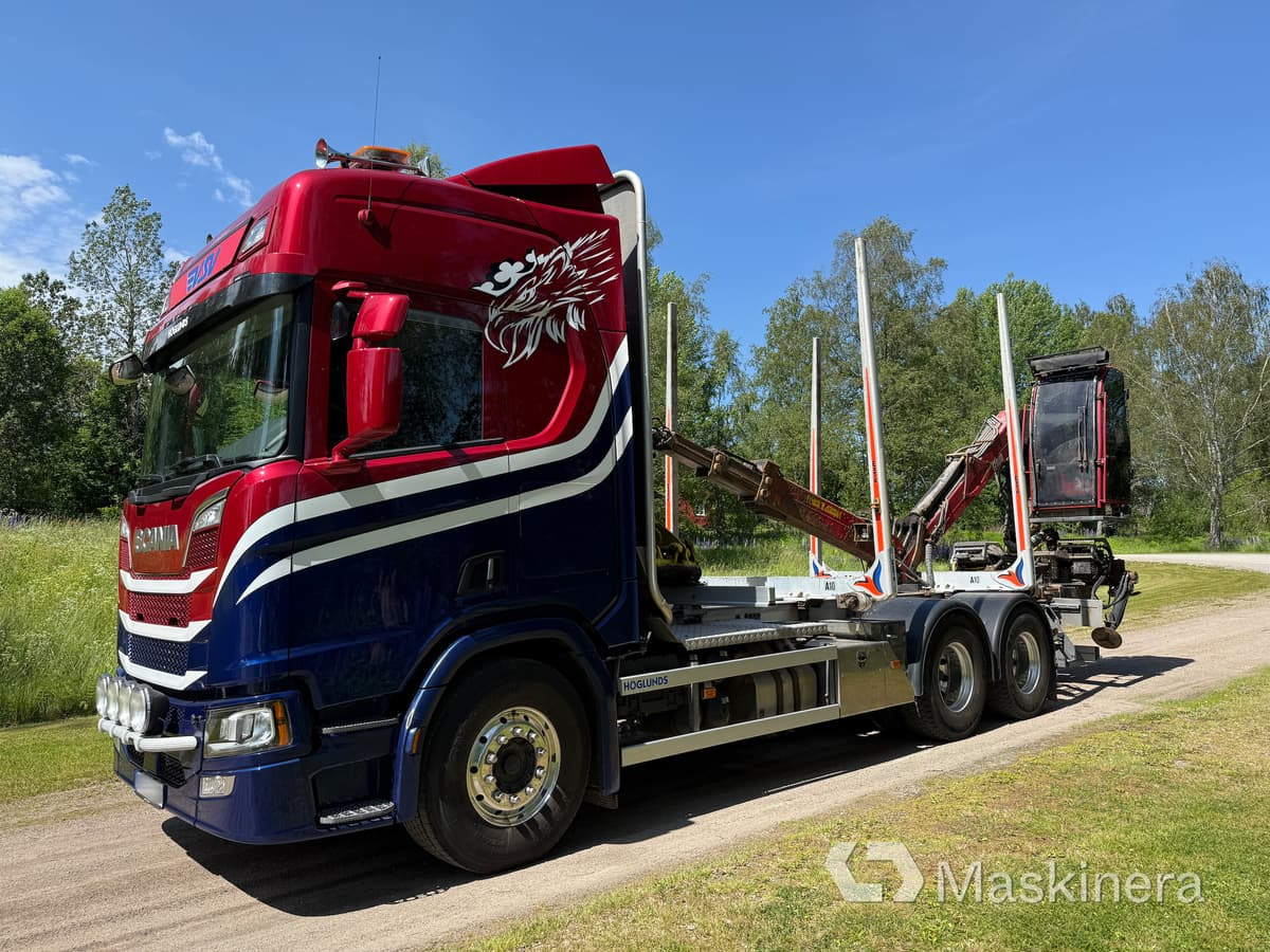 Timmerbil Scania R650B 6x4 NB med kran - Лесовоз: фото 1 Timmerbil Scania R650B 6x4 NB med kran - Лесовоз: фото 1