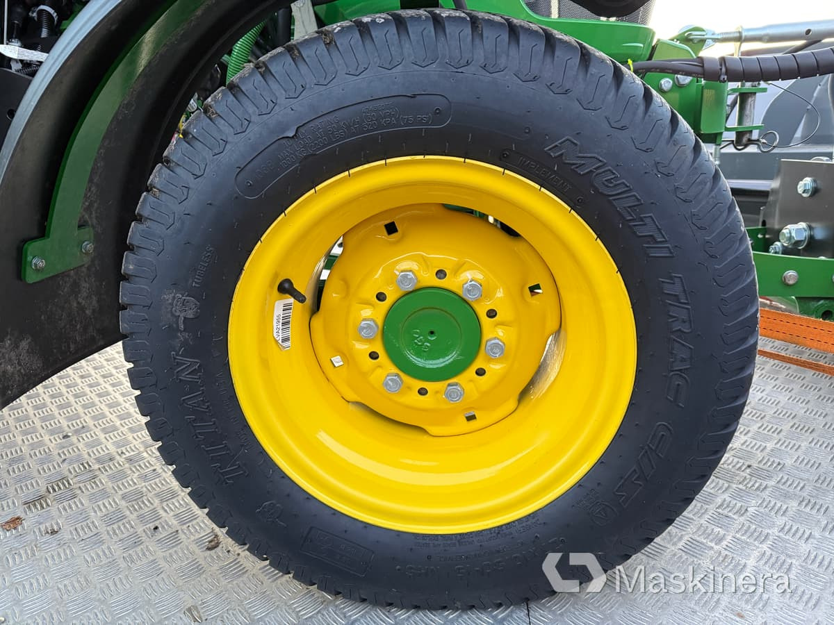 Трактор Titan Multi Trac 44x18.00- 20 & 27x10.5-15 Traktorhjul Titan Multi Trac 44x18.00-20 & 27x10.5-15: фото 11