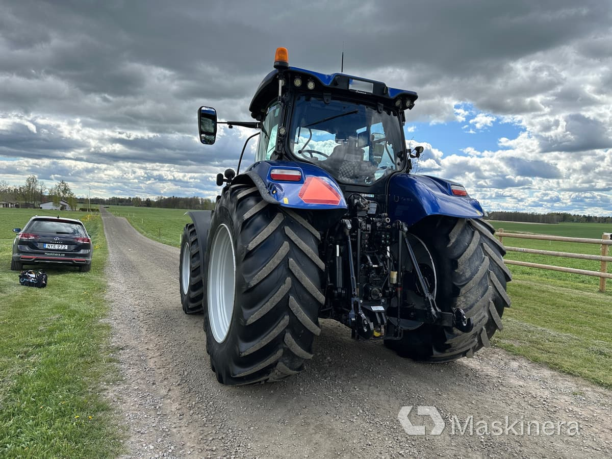 Traktor New Holland T7.270 AC 4WD - Трактор: фото 4 Traktor New Holland T7.270 AC 4WD - Трактор: фото 4