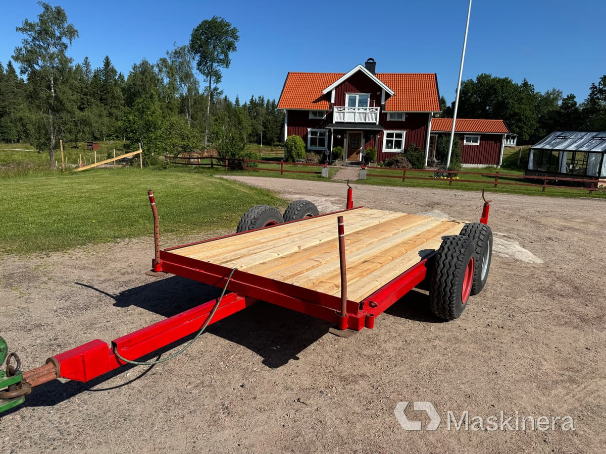 Traktordragen Maskintrailer 2-axlad - Прицеп для спецтехники: фото 2 Traktordragen Maskintrailer 2-axlad - Прицеп для спецтехники: фото 2