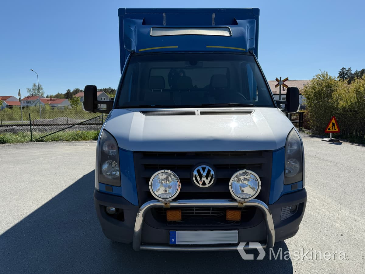 Volkswagen Crafter 50 2.5 TDI Volkswagen Crafter 2.5 TDI Skåp/Bakgavellyft - Грузовик с закрытым кузовом: фото 2 Volkswagen Crafter 50 2.5 TDI Volkswagen Crafter 2.5 TDI Skåp/Bakgavellyft - Грузовик с закрытым кузовом: фото 2
