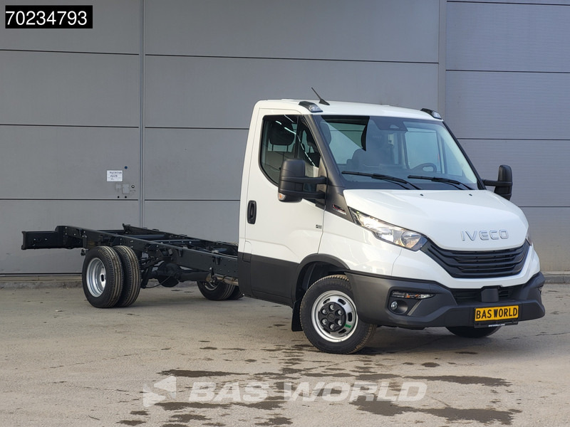 Iveco Daily 35C18 3.0L Automaat Dubbellucht 2025 model 410WB ACC Camera Airco Navi Chassis Cabine Fahrgestell Airco Cruise control - Фургон: фото 2 Iveco Daily 35C18 3.0L Automaat Dubbellucht 2025 model 410WB ACC Camera Airco Navi Chassis Cabine Fahrgestell Airco Cruise control - Фургон: фото 2