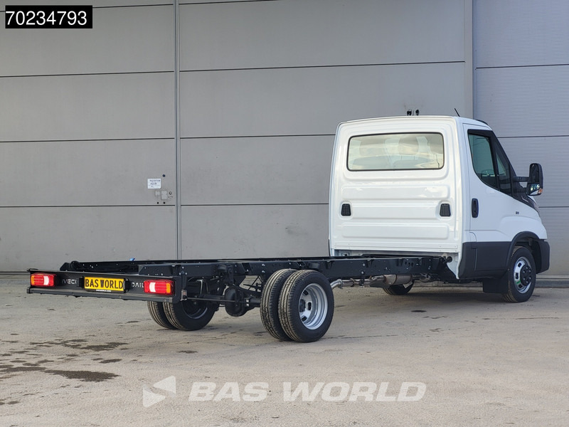 Iveco Daily 35C18 3.0L Automaat Dubbellucht 2025 model 410WB ACC Camera Airco Navi Chassis Cabine Fahrgestell Airco Cruise control - Фургон: фото 5 Iveco Daily 35C18 3.0L Automaat Dubbellucht 2025 model 410WB ACC Camera Airco Navi Chassis Cabine Fahrgestell Airco Cruise control - Фургон: фото 5