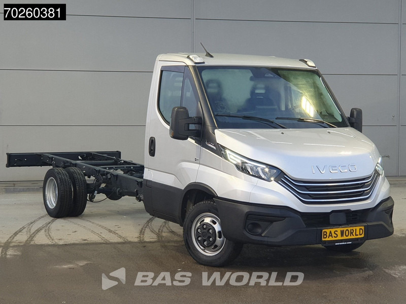 Iveco Daily 35C21 Automaat 410wb Dubbellucht 2025model Chassis Cabine ACC Fahrgestell Airco - Фургон: фото 2 Iveco Daily 35C21 Automaat 410wb Dubbellucht 2025model Chassis Cabine ACC Fahrgestell Airco - Фургон: фото 2