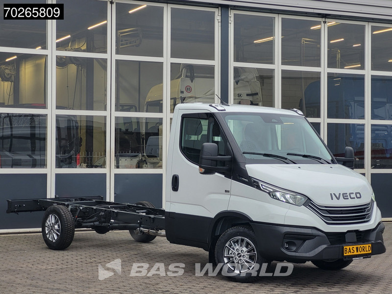 Iveco Daily 35S16 Automaat Chassis Cabine 410WB 2025 model LED CarPlay Camera Velgen Cruise Airco Fahrgestell Airco Cruise control - Фургон: фото 3 Iveco Daily 35S16 Automaat Chassis Cabine 410WB 2025 model LED CarPlay Camera Velgen Cruise Airco Fahrgestell Airco Cruise control - Фургон: фото 3