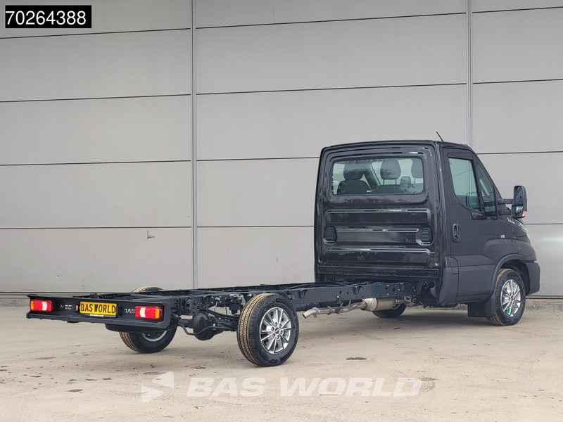 Iveco Daily 35S18 Automaat 410WB Chassis Cabine LED Navi ACC Camera Fahrgestell Airco - Фургон: фото 5 Iveco Daily 35S18 Automaat 410WB Chassis Cabine LED Navi ACC Camera Fahrgestell Airco - Фургон: фото 5