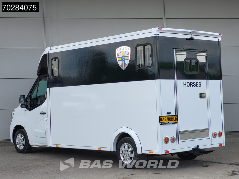 Renault Master 165PK Paardenwagen Hengstenuitvoering Navi LED Trekhaak Airco Cruise Camera Euro6 Horsetruck 15m3 Airco Trekhaak Cruise control - Фургон: фото 2 Renault Master 165PK Paardenwagen Hengstenuitvoering Navi LED Trekhaak Airco Cruise Camera Euro6 Horsetruck 15m3 Airco Trekhaak Cruise control - Фургон: фото 2