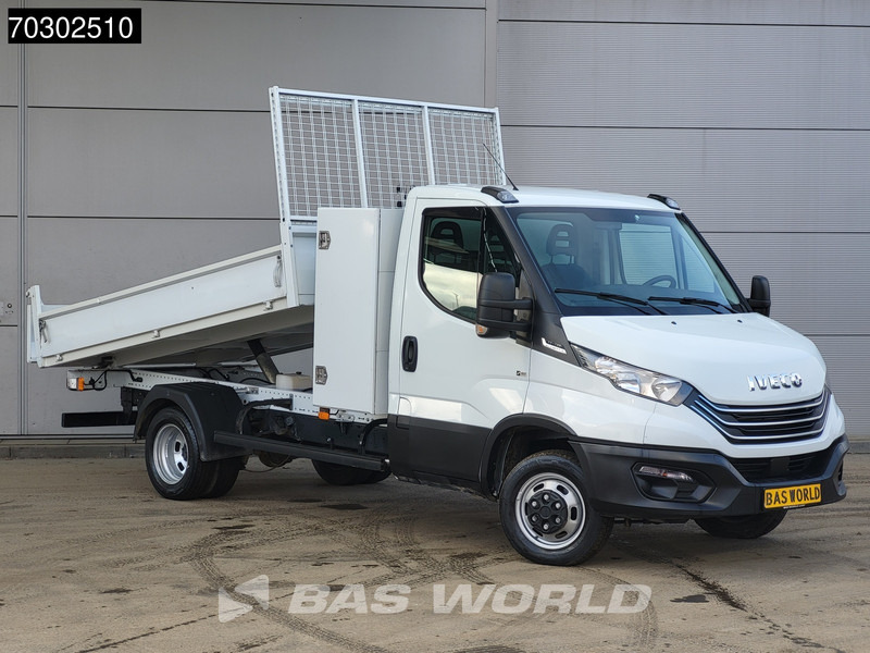 Iveco Daily 35C14 Automaat Kipper met Kist Dubbellucht 3,5t Trekhaak Airco Cruise Euro6 Tipper Benne Kieper Airco Trekhaak Cruise control - Малотоннажный самосвал: фото 5 Iveco Daily 35C14 Automaat Kipper met Kist Dubbellucht 3,5t Trekhaak Airco Cruise Euro6 Tipper Benne Kieper Airco Trekhaak Cruise control - Малотоннажный самосвал: фото 5