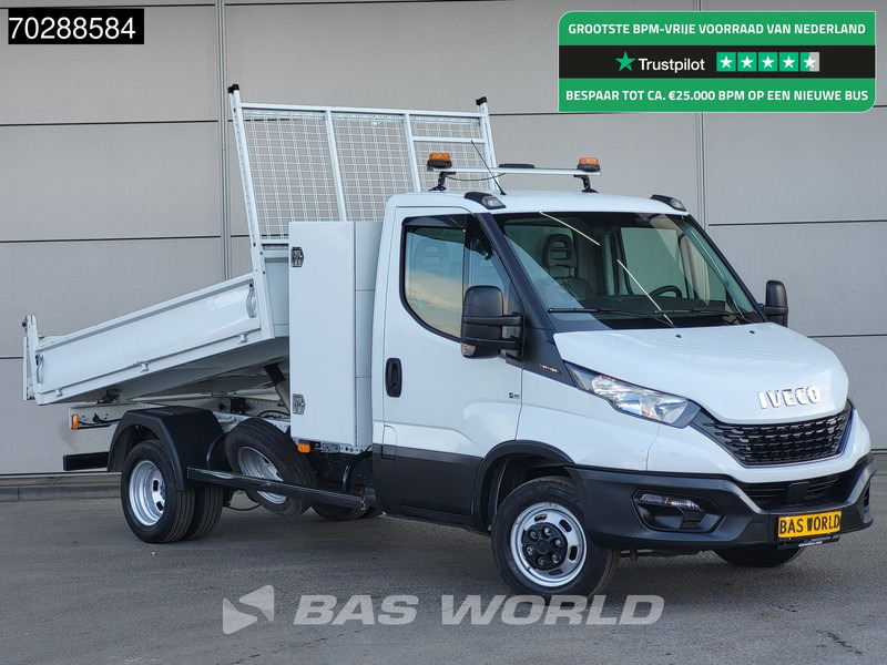 Iveco Daily 35C16 3.0L Kipper met Kist Dubbellucht 3,5t Trekhaak Navi Airco Cruise Camera Euro6 Tipper Benne Kieper 2m3 Airco Trekhaak Cruis - Малотоннажный самосвал: фото 1 Iveco Daily 35C16 3.0L Kipper met Kist Dubbellucht 3,5t Trekhaak Navi Airco Cruise Camera Euro6 Tipper Benne Kieper 2m3 Airco Trekhaak Cruis - Малотоннажный самосвал: фото 1