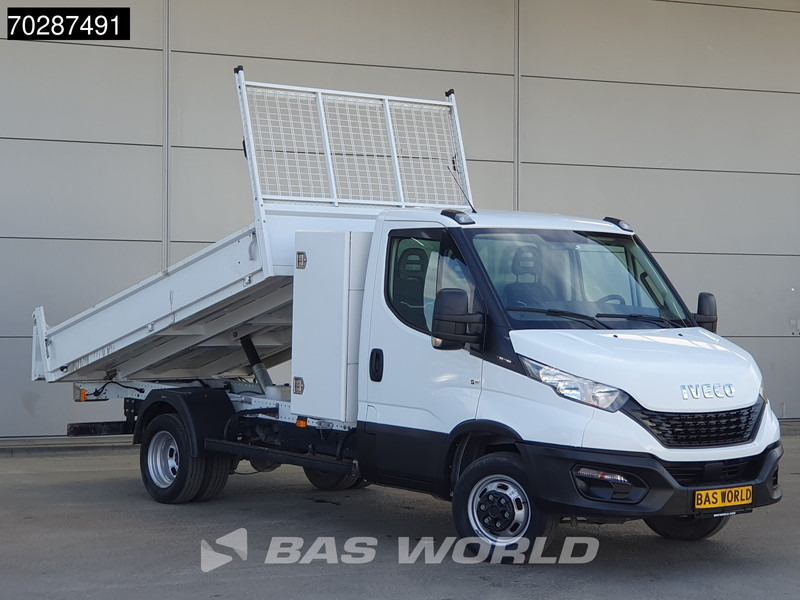 Iveco Daily 35C16 3.0L Kipper met Kist Dubbellucht 3,5t Trekhaak Navi Airco Cruise Camera Euro6 Tipper Benne Kieper 2m3 Airco Trekhaak Cruis - Малотоннажный самосвал: фото 3 Iveco Daily 35C16 3.0L Kipper met Kist Dubbellucht 3,5t Trekhaak Navi Airco Cruise Camera Euro6 Tipper Benne Kieper 2m3 Airco Trekhaak Cruis - Малотоннажный самосвал: фото 3