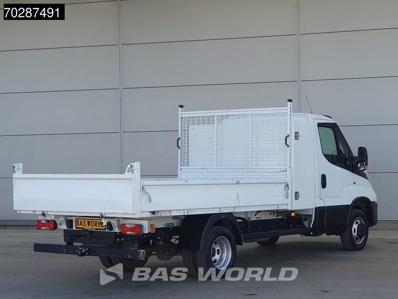 Iveco Daily 35C16 3.0L Kipper met Kist Dubbellucht 3,5t Trekhaak Navi Airco Cruise Camera Euro6 Tipper Benne Kieper 2m3 Airco Trekhaak Cruis - Малотоннажный самосвал: фото 5 Iveco Daily 35C16 3.0L Kipper met Kist Dubbellucht 3,5t Trekhaak Navi Airco Cruise Camera Euro6 Tipper Benne Kieper 2m3 Airco Trekhaak Cruis - Малотоннажный самосвал: фото 5