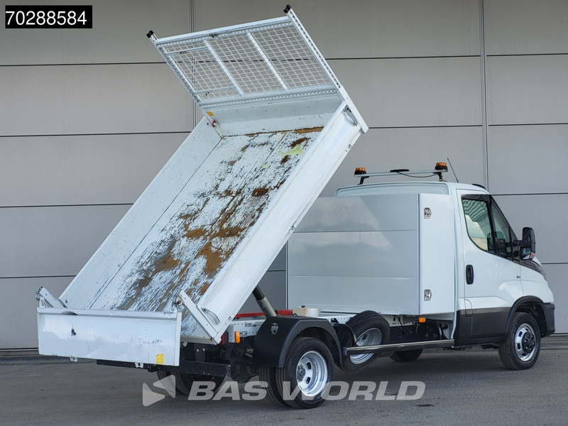 Iveco Daily 35C16 3.0L Kipper met Kist Dubbellucht 3,5t Trekhaak Navi Airco Cruise Camera Euro6 Tipper Benne Kieper 2m3 Airco Trekhaak Cruis - Малотоннажный самосвал: фото 2 Iveco Daily 35C16 3.0L Kipper met Kist Dubbellucht 3,5t Trekhaak Navi Airco Cruise Camera Euro6 Tipper Benne Kieper 2m3 Airco Trekhaak Cruis - Малотоннажный самосвал: фото 2