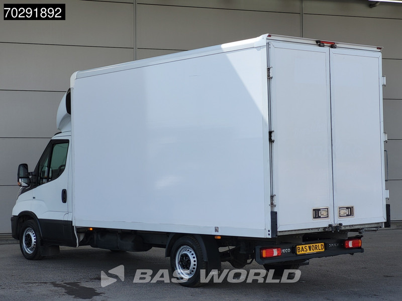 Iveco Daily 35S16 Automaat Bakwagen Achterdeuren 160PK Airco Camera Euro6 Meubelbak Koffer 21m3 Airco - Фургон с закрытым кузовом: фото 2 Iveco Daily 35S16 Automaat Bakwagen Achterdeuren 160PK Airco Camera Euro6 Meubelbak Koffer 21m3 Airco - Фургон с закрытым кузовом: фото 2