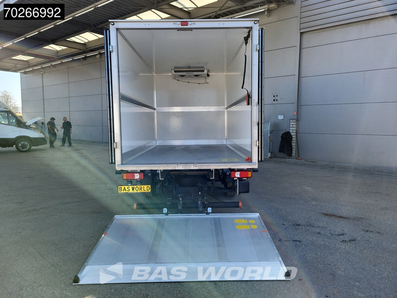 Iveco Daily 35S18 3.0L Laadklep Koelwagen Vriezer Thermoking V-200 MAX 220V stekker -18 LED Navi Airco ACC Koel Koeler Kühler Kühlwagen Kühl - Фургон-рефрижератор: фото 3 Iveco Daily 35S18 3.0L Laadklep Koelwagen Vriezer Thermoking V-200 MAX 220V stekker -18 LED Navi Airco ACC Koel Koeler Kühler Kühlwagen Kühl - Фургон-рефрижератор: фото 3