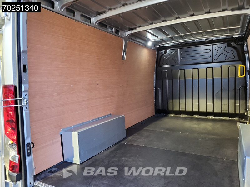 Новый Цельнометаллический фургон Iveco Daily 35S21 210PK 3.0L Automaat Laag dak L2H1 2025model 3.5t Trekhaak LED Navi ACC Camera 8m3 Airco Trekhaak: фото 9