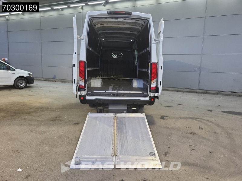 Iveco Daily 50C18 3.0L Laadklep Automaat Dubbellucht 180PK L3H2 Cruise Euro6 L3 Cruise control - Цельнометаллический фургон: фото 3 Iveco Daily 50C18 3.0L Laadklep Automaat Dubbellucht 180PK L3H2 Cruise Euro6 L3 Cruise control - Цельнометаллический фургон: фото 3