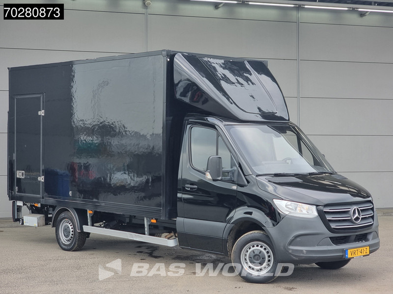 Mercedes-Benz Sprinter 314 CDI Laadklep Automaat Zijdeur Bakwagen Airco Cruise Carplay MBUX Meubelbak Koffer 21m3 Airco Cruise control - Фургон с закрытым кузовом: фото 5 Mercedes-Benz Sprinter 314 CDI Laadklep Automaat Zijdeur Bakwagen Airco Cruise Carplay MBUX Meubelbak Koffer 21m3 Airco Cruise control - Фургон с закрытым кузовом: фото 5