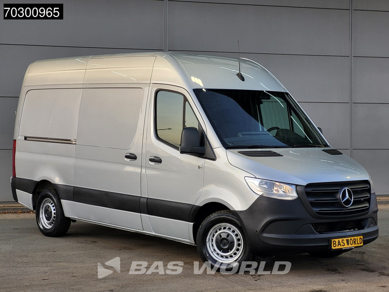 Mercedes-Benz Sprinter 315 CDI Automaat L2H2 150PK Airco Camera Parkeersensoren MBUX CarPlay Euro6 L2 Airco - Легковой фургон: фото 3 Mercedes-Benz Sprinter 315 CDI Automaat L2H2 150PK Airco Camera Parkeersensoren MBUX CarPlay Euro6 L2 Airco - Легковой фургон: фото 3