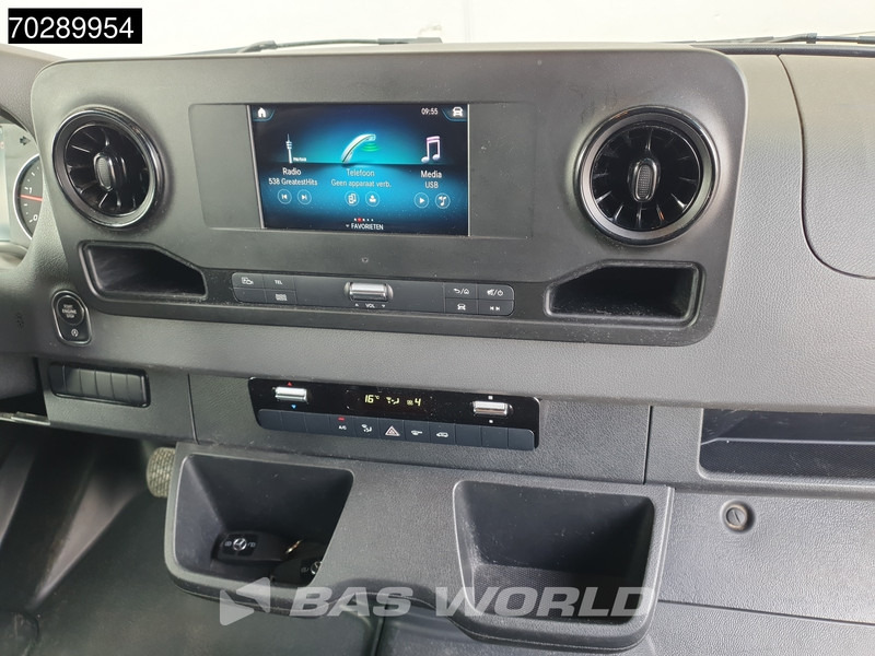 Mercedes-Benz Sprinter 316 CDI COMING SOON! Laadklep Bakwagen Airco Camera MBUX CarPlay Euro6 Meubelbak Koffer 19m3 Airco Cruise control - Фургон с закрытым кузовом: фото 3 Mercedes-Benz Sprinter 316 CDI COMING SOON! Laadklep Bakwagen Airco Camera MBUX CarPlay Euro6 Meubelbak Koffer 19m3 Airco Cruise control - Фургон с закрытым кузовом: фото 3
