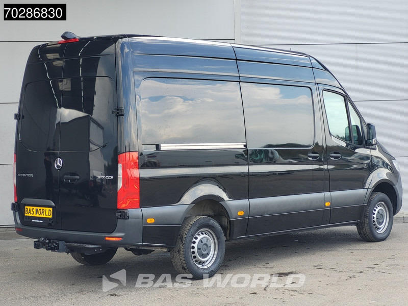 Mercedes-Benz Sprinter 317 CDI Automaat 3,5t Trekhaak L2H2 170PK Airco Camera MBUX Euro6 L2 12m3 Airco Trekhaak - Цельнометаллический фургон: фото 3 Mercedes-Benz Sprinter 317 CDI Automaat 3,5t Trekhaak L2H2 170PK Airco Camera MBUX Euro6 L2 12m3 Airco Trekhaak - Цельнометаллический фургон: фото 3